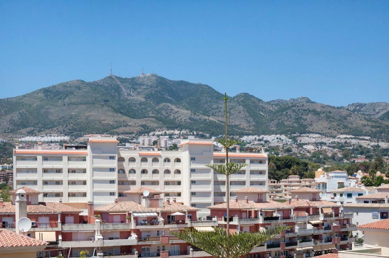 דירות בנאלמדנה Apartamento Playaquebrada מראה חיצוני תמונה