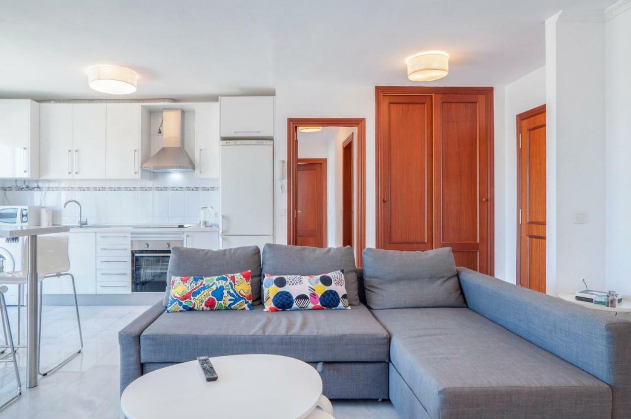 דירות בנאלמדנה Apartamento Playaquebrada מראה חיצוני תמונה