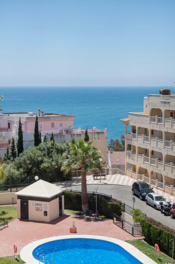 דירות בנאלמדנה Apartamento Playaquebrada מראה חיצוני תמונה