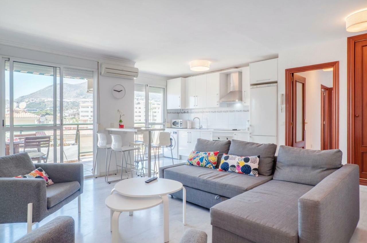 דירות בנאלמדנה Apartamento Playaquebrada מראה חיצוני תמונה