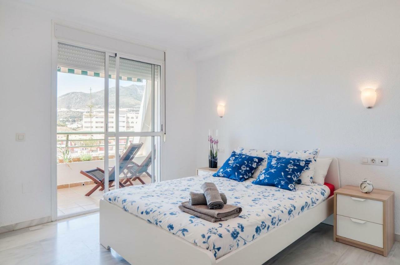 דירות בנאלמדנה Apartamento Playaquebrada מראה חיצוני תמונה