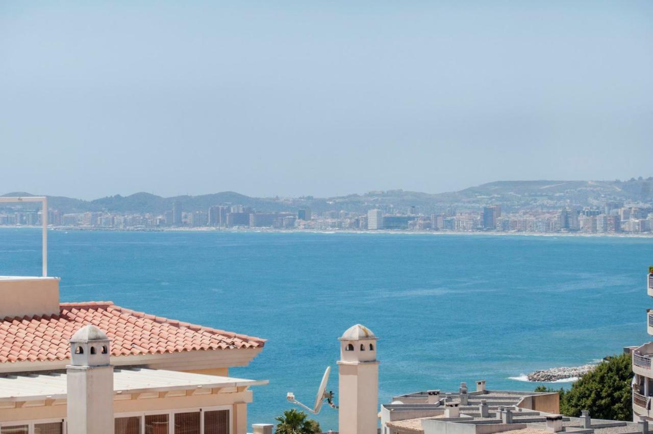 דירות בנאלמדנה Apartamento Playaquebrada מראה חיצוני תמונה